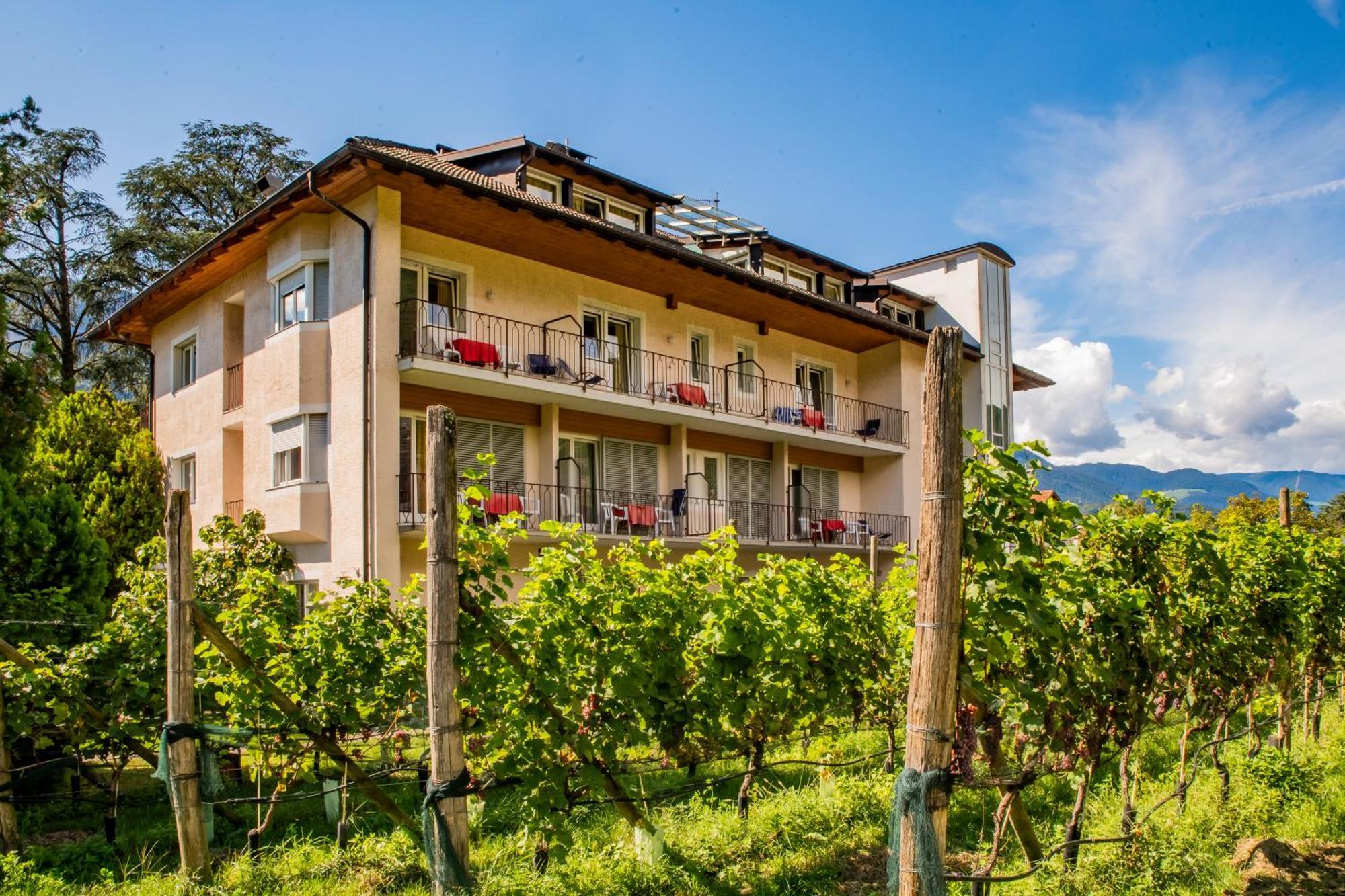 Weingarten Terlan - Rooms & Breakfast Exterior photo